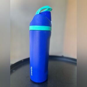 Owala Free Sip water bottle 19oz in bright blue